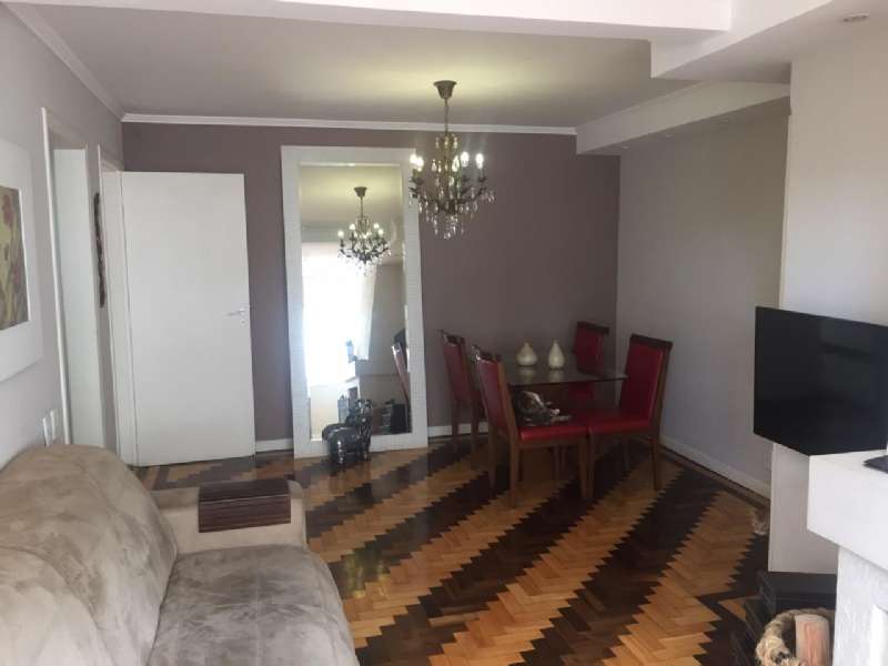 Apartamento com 3 quartos, 2 banheiros e 95m² à venda no bairro Centro, Pelotas