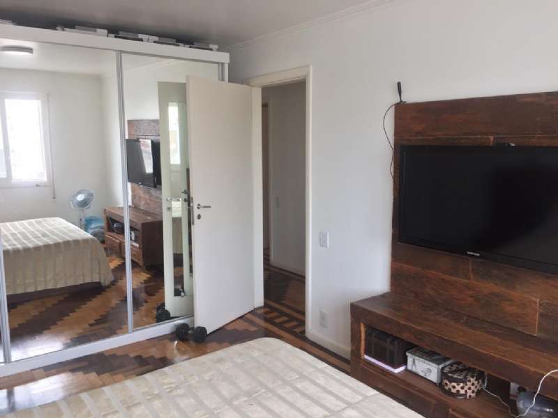 Apartamento com 3 quartos, 2 banheiros e 95m² à venda no bairro Centro, Pelotas