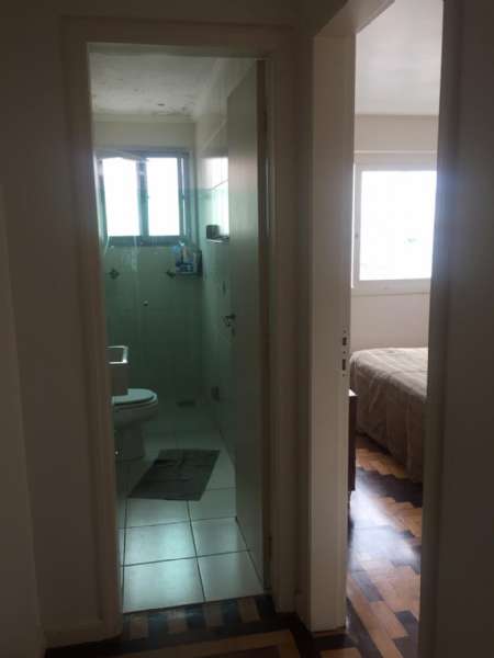 Apartamento com 3 quartos, 2 banheiros e 95m² à venda no bairro Centro, Pelotas