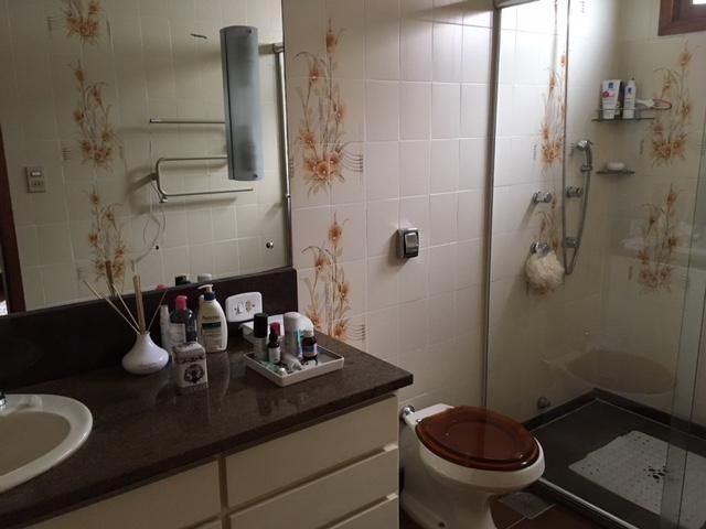 Sobrado com 3 quartos, 6 banheiros e 324m² à venda no bairro Centro, Pelotas