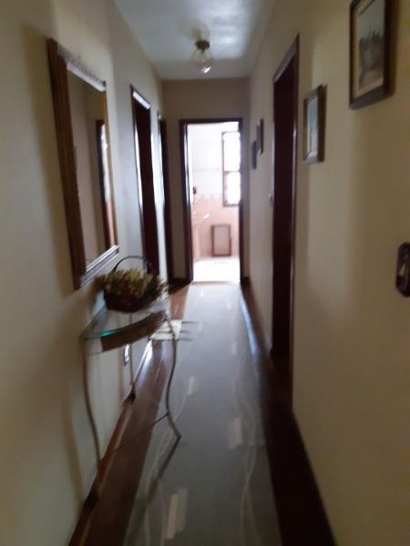 Sobrado com 3 quartos, 3 banheiros e 300m² à venda no bairro Centro, Pelotas