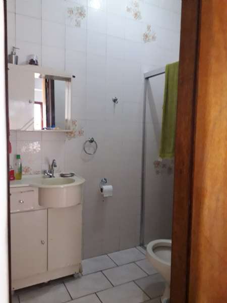 Casa com 3 quartos, 1 banheiro e 300m² à venda no bairro Centro, Pelotas