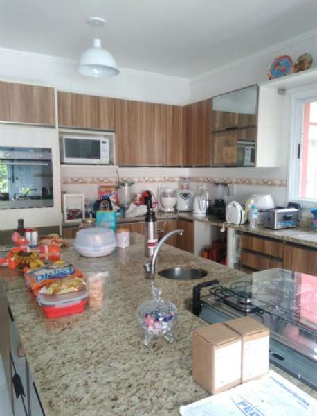 Casa com 2 quartos e 1 banheiro à venda no bairro Centro, Pelotas