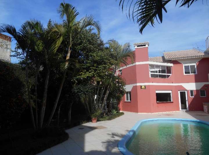 Casa com 2 quartos e 1 banheiro à venda no bairro Centro, Pelotas
