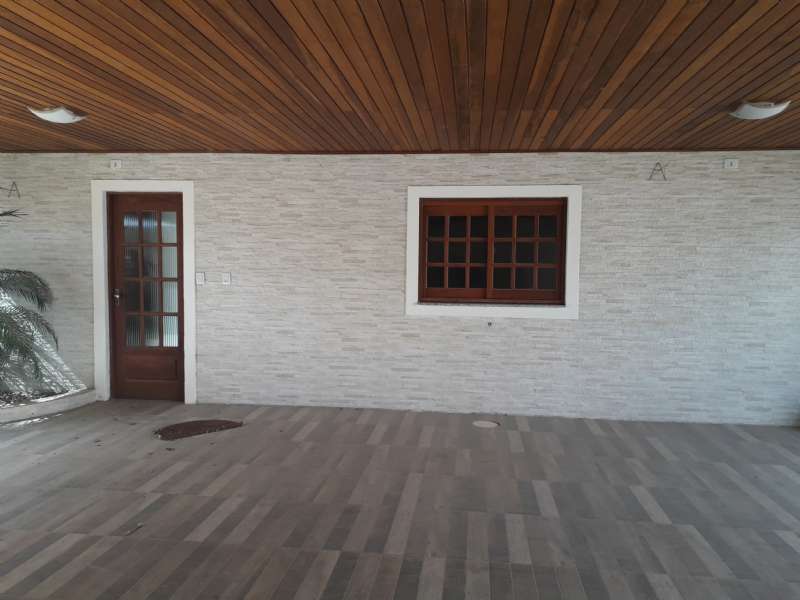 Casa com 4 quartos e 3 banheiros à venda no bairro Centro, Capao do Leao