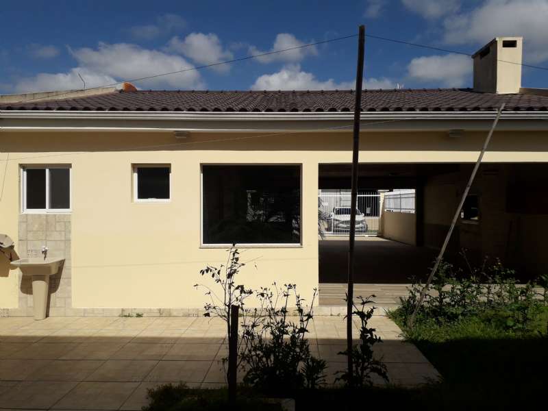 Casa com 4 quartos e 3 banheiros à venda no bairro Centro, Capao do Leao
