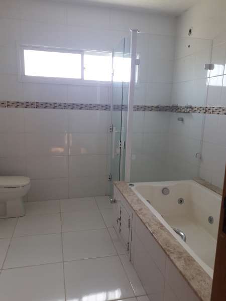 Casa com 4 quartos e 3 banheiros à venda no bairro Centro, Capao do Leao
