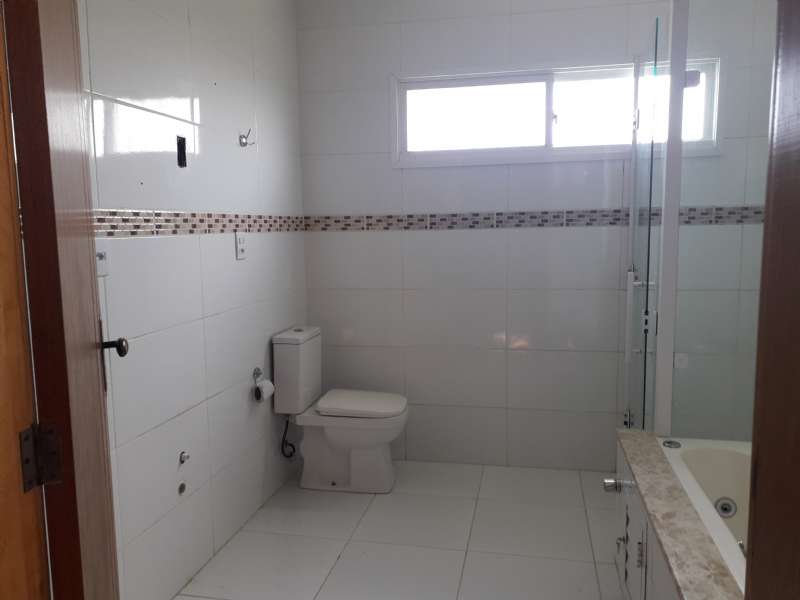Casa com 4 quartos e 3 banheiros à venda no bairro Centro, Capao do Leao