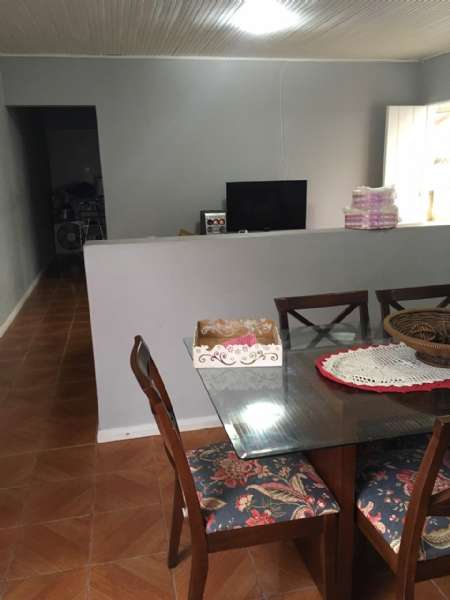 Casa com 5 quartos e 3 banheiros à venda no bairro Centro, Pelotas