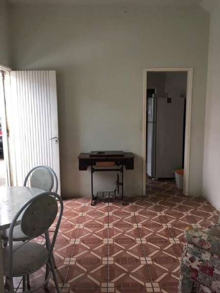 Casa com 5 quartos e 3 banheiros à venda no bairro Centro, Pelotas