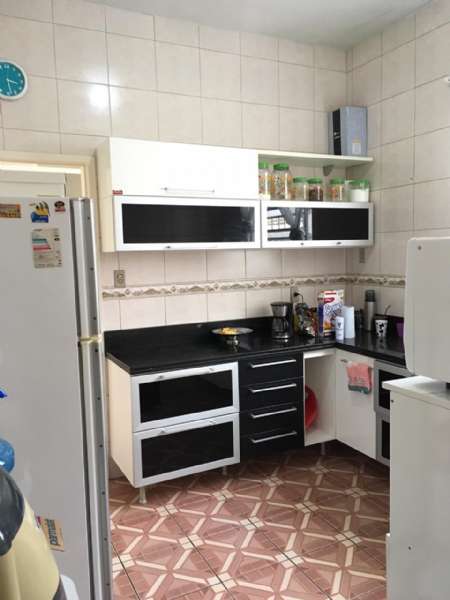 Casa com 5 quartos e 3 banheiros à venda no bairro Centro, Pelotas