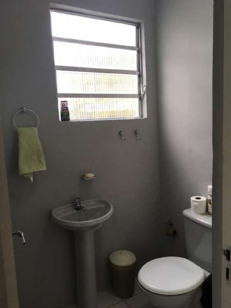Casa com 5 quartos e 3 banheiros à venda no bairro Centro, Pelotas