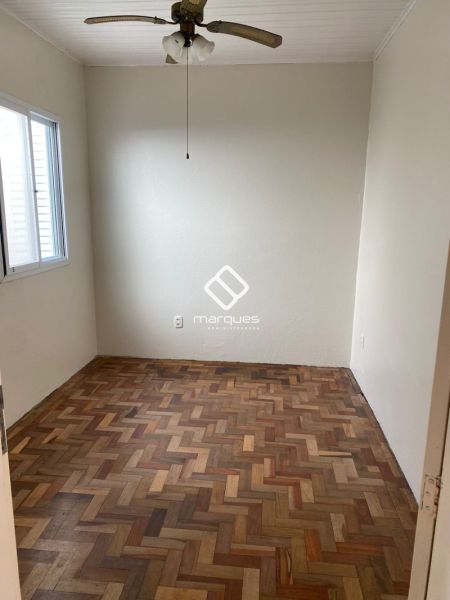 Casa com 3 quartos, 2 banheiros e 160m² à venda no bairro Centro, Pelotas