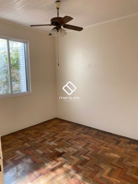 Casa com 3 quartos, 2 banheiros e 160m² à venda no bairro Centro, Pelotas