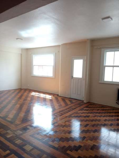 Apartamento com 3 quartos, 2 banheiros e 136m² à venda no bairro Centro, Pelotas