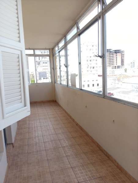 Apartamento com 3 quartos, 2 banheiros e 136m² à venda no bairro Centro, Pelotas