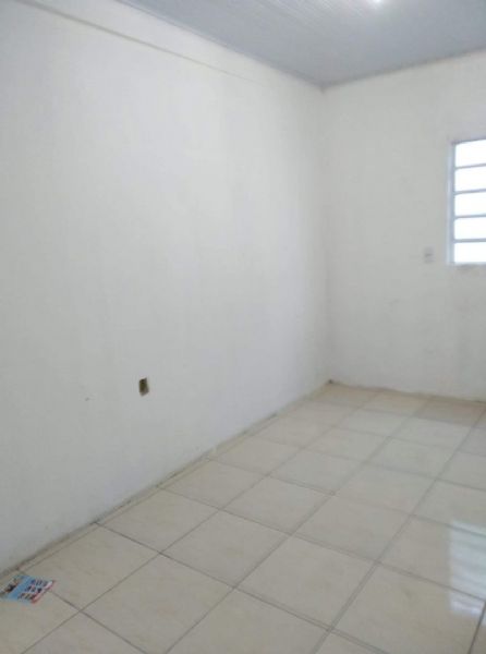 Sobrado com 5 quartos, 3 banheiros e 144m² à venda no bairro Navegantes, Pelotas