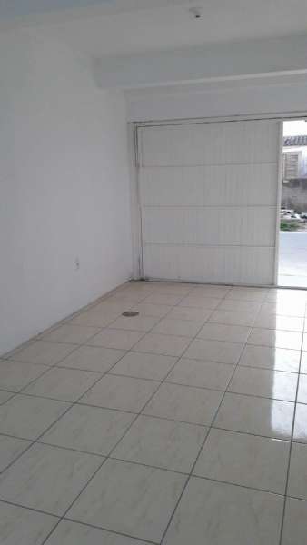 Sobrado com 5 quartos, 3 banheiros e 144m² à venda no bairro Navegantes, Pelotas