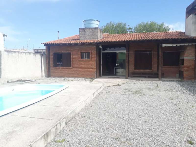 Casa com 2 quartos, 1 banheiro e 60m² à venda no bairro Laranjal, Pelotas