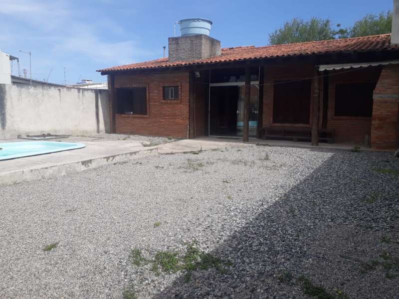 Casa com 2 quartos, 1 banheiro e 60m² à venda no bairro Laranjal, Pelotas