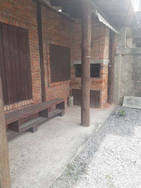 Casa com 2 quartos, 1 banheiro e 60m² à venda no bairro Laranjal, Pelotas