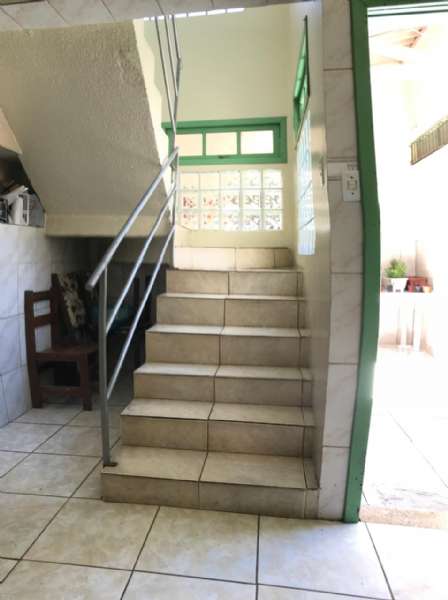 Sobrado com 2 quartos, 3 banheiros e 300m² à venda no bairro Fragata, Pelotas