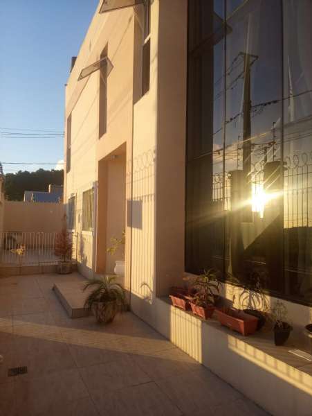 Sobrado com 3 quartos, 3 banheiros e 242m² à venda no bairro Fragata, Pelotas