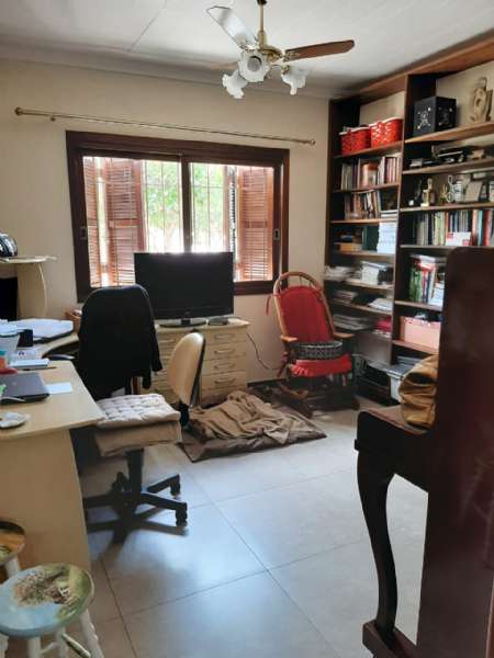 Sobrado com 5 quartos, 6 banheiros e 431m² à venda no bairro Laranjal, Pelotas