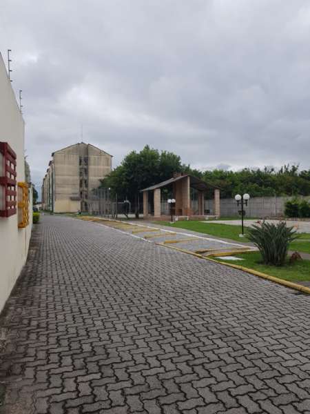 Apartamento com 2 quartos, 1 banheiro e 45m² à venda no bairro Areal, Pelotas