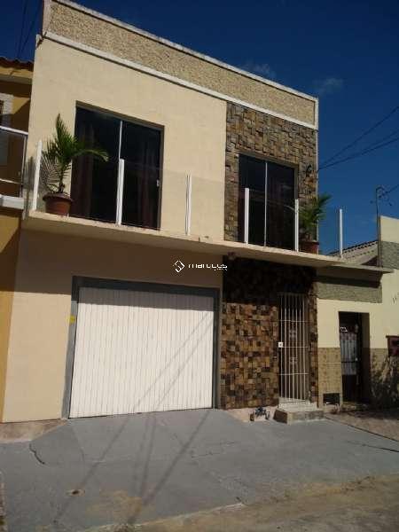 Casa com 3 quartos, 2 banheiros e 145m² à venda no bairro Areal, Pelotas