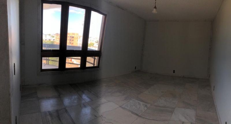 Apartamento com 3 quartos, 3 banheiros e 235m² à venda no bairro Centro, Pelotas