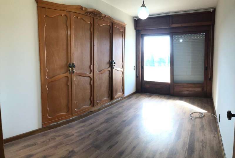 Apartamento com 3 quartos, 3 banheiros e 235m² à venda no bairro Centro, Pelotas