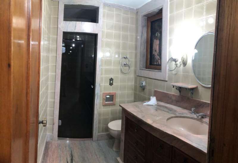 Apartamento com 3 quartos, 3 banheiros e 235m² à venda no bairro Centro, Pelotas