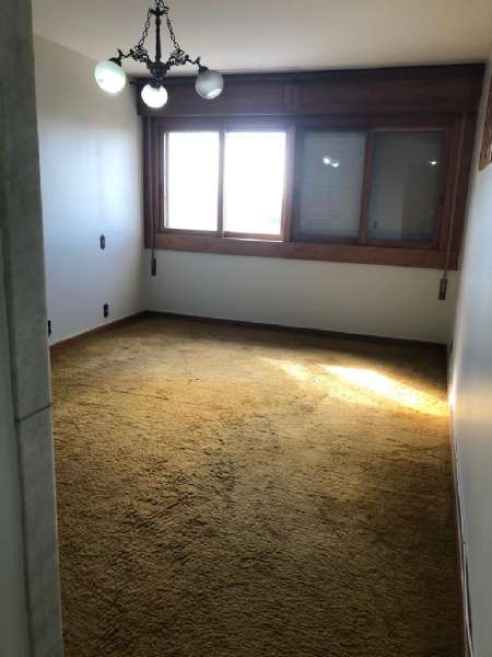 Apartamento com 3 quartos, 3 banheiros e 235m² à venda no bairro Centro, Pelotas