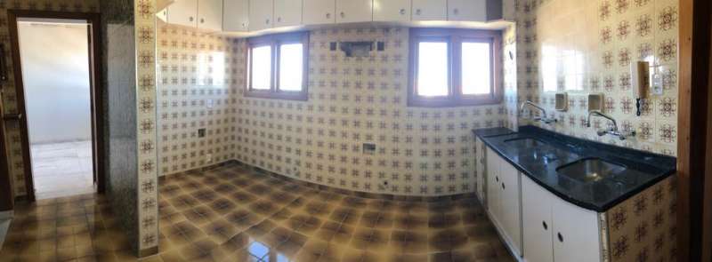 Apartamento com 3 quartos, 3 banheiros e 235m² à venda no bairro Centro, Pelotas