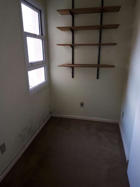 Apartamento com 3 quartos, 2 banheiros e 236m² à venda no bairro Centro, Pelotas