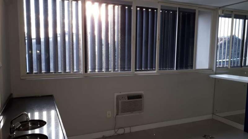 Sala com 1 quarto, 1 banheiro e 57m² à venda no bairro Centro, Pelotas
