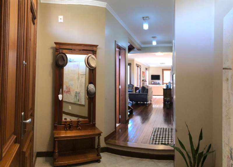 Casa com 3 quartos, 3 banheiros e 296m² à venda no bairro Areal, Pelotas