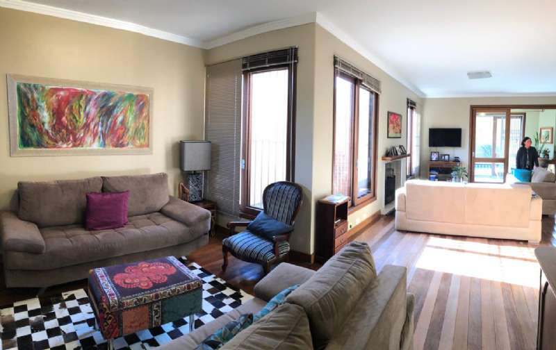 Casa com 3 quartos, 3 banheiros e 296m² à venda no bairro Areal, Pelotas