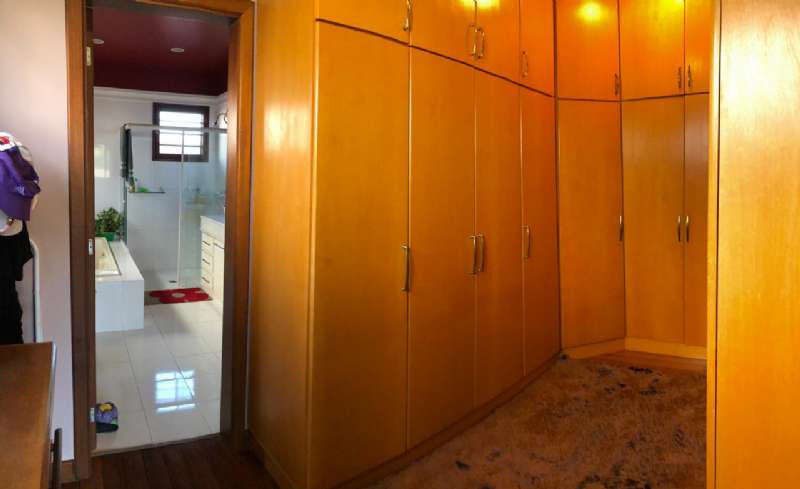 Casa com 3 quartos, 3 banheiros e 296m² à venda no bairro Areal, Pelotas