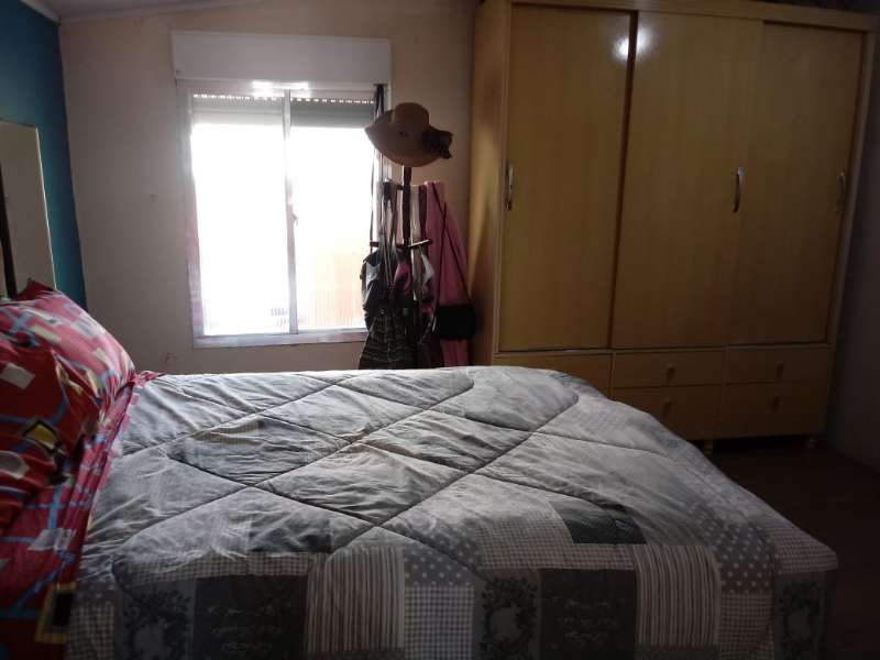 Casa com 2 quartos, 2 banheiros e 147m² à venda no bairro Laranjal, Pelotas