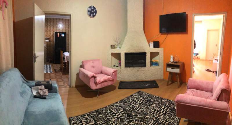 Casa Comercial com 2 quartos, 2 banheiros e 520m² à venda no bairro Três Vendas, Pelotas