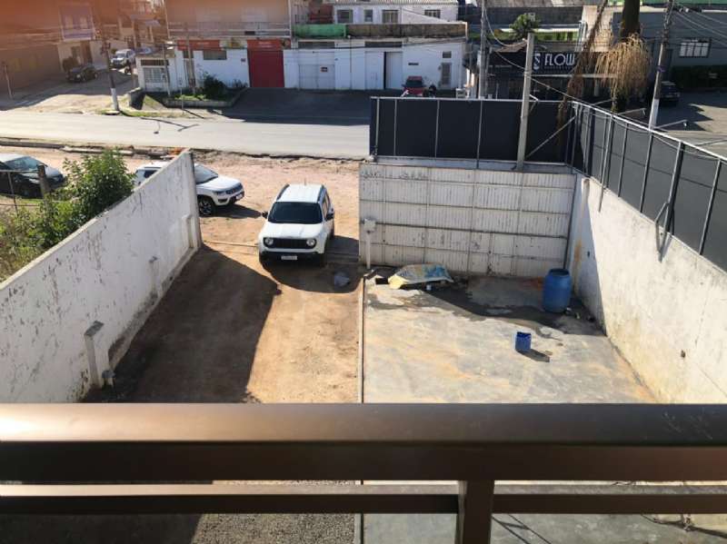 Casa Comercial com 2 quartos, 2 banheiros e 520m² à venda no bairro Três Vendas, Pelotas
