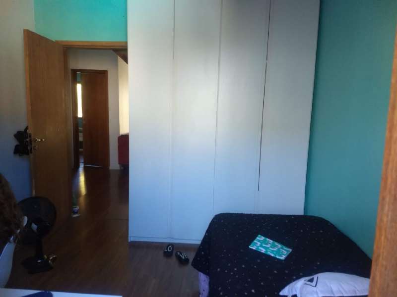 Casa com 3 quartos, 2 banheiros e 160m² à venda no bairro Recanto de Portugal, Pelotas