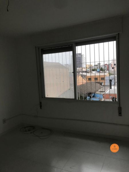 Apartamento com 2 quartos, 2 banheiros e 107m² à venda no bairro Centro, Pelotas