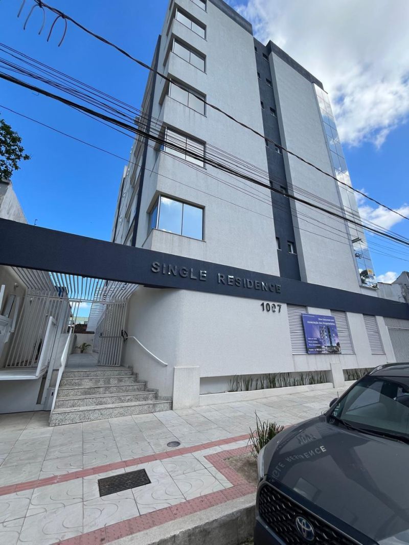 Apartamento com 1 quarto, 1 banheiro e 44m² para alugar no bairro Centro, Pelotas