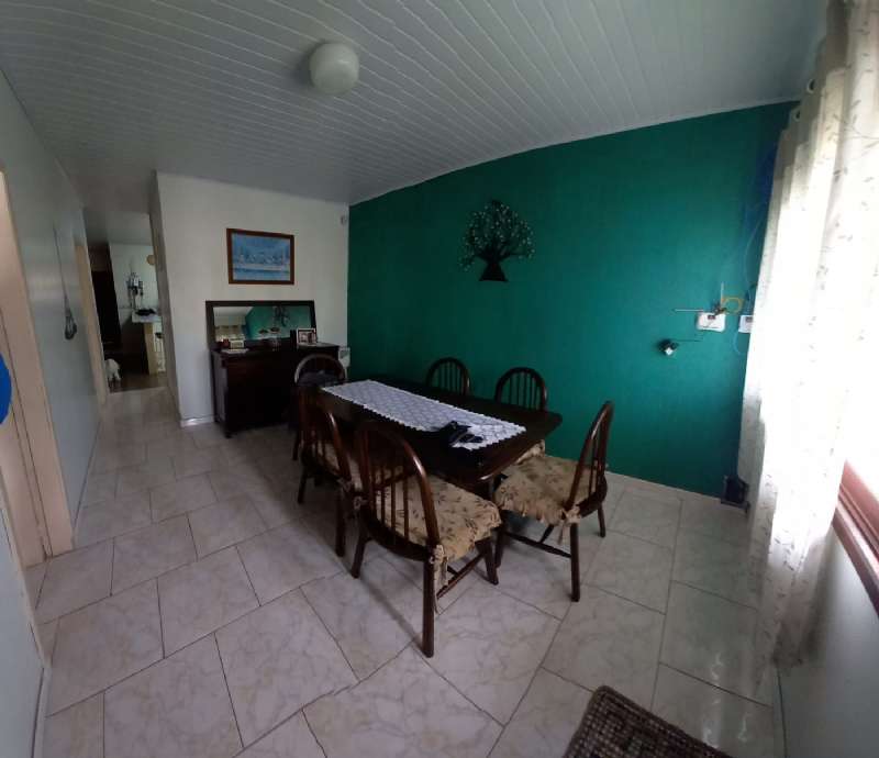 Casa com 3 quartos, 1 banheiro e 175m² à venda no bairro Três Vendas, Pelotas