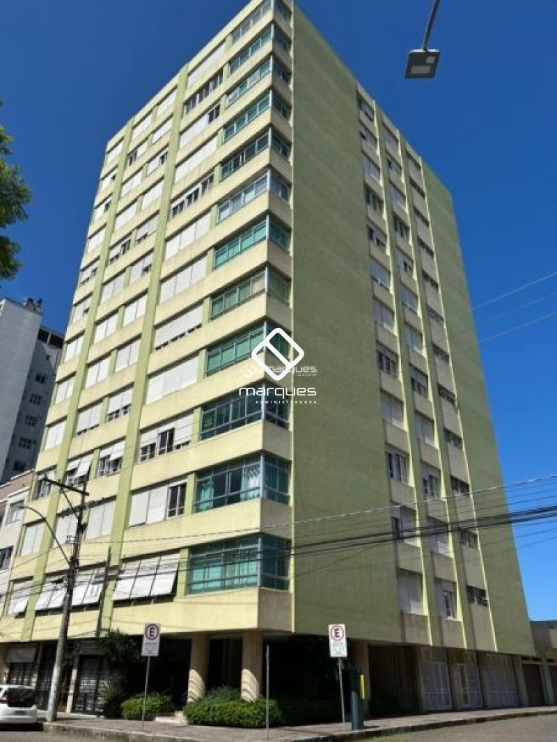 APARTAMENTO 3 Quartos e  1 Suíte no bairro CENTRO em PELOTAS