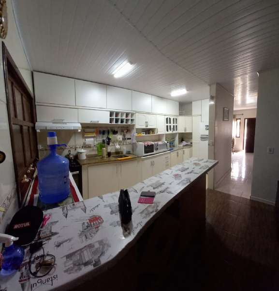 Casa com 3 quartos, 1 banheiro e 175m² à venda no bairro Três Vendas, Pelotas