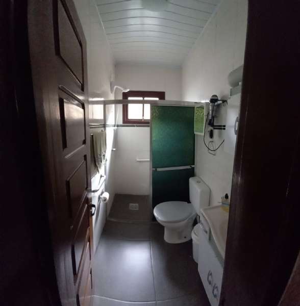 Casa com 3 quartos, 1 banheiro e 175m² à venda no bairro Três Vendas, Pelotas